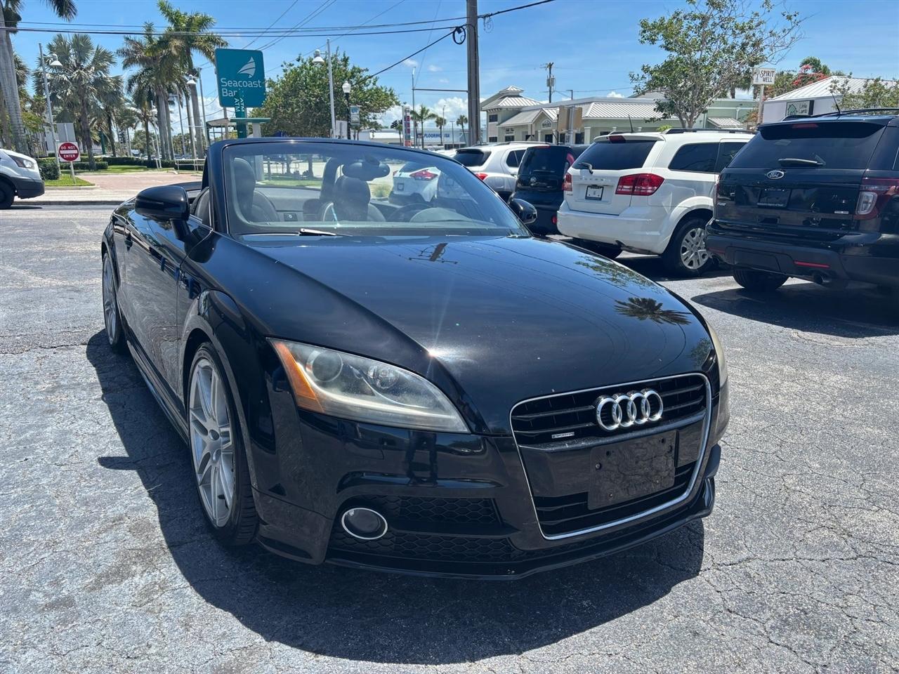 Audi TT 2.0T Roadster quattro S tronic 2011