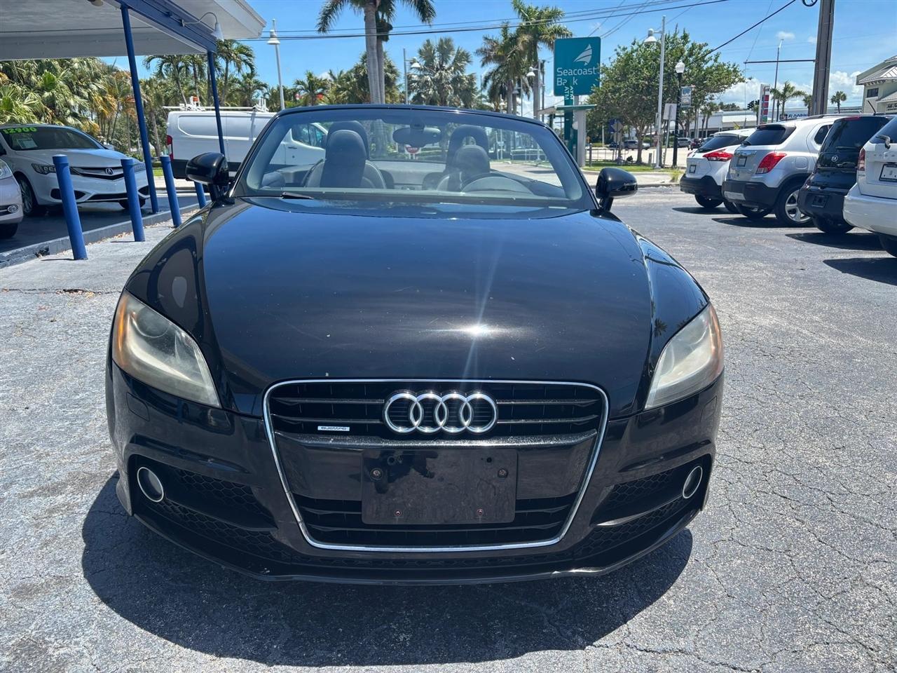 Audi TT 2.0T Roadster quattro S tronic 2011