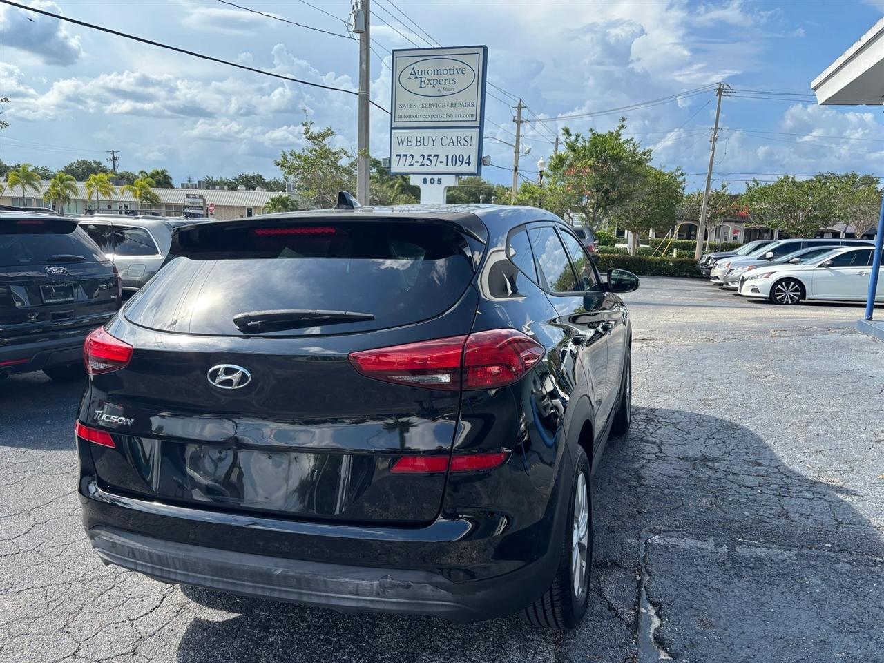 Hyundai Tucson SE 2021