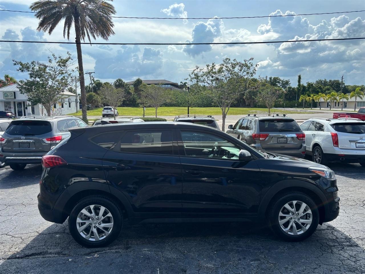 Hyundai Tucson SE 2021
