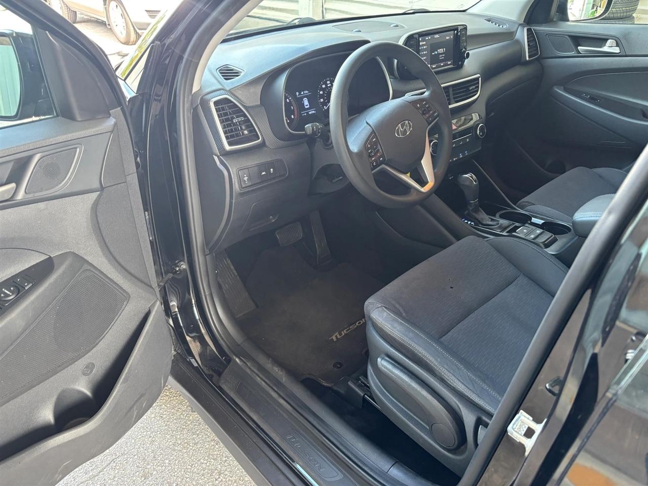 Hyundai Tucson SE 2021