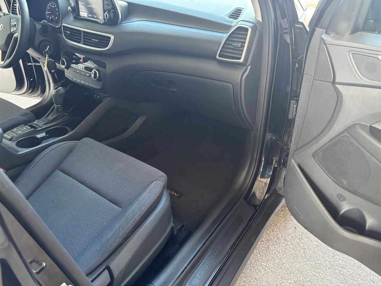 Hyundai Tucson SE 2021
