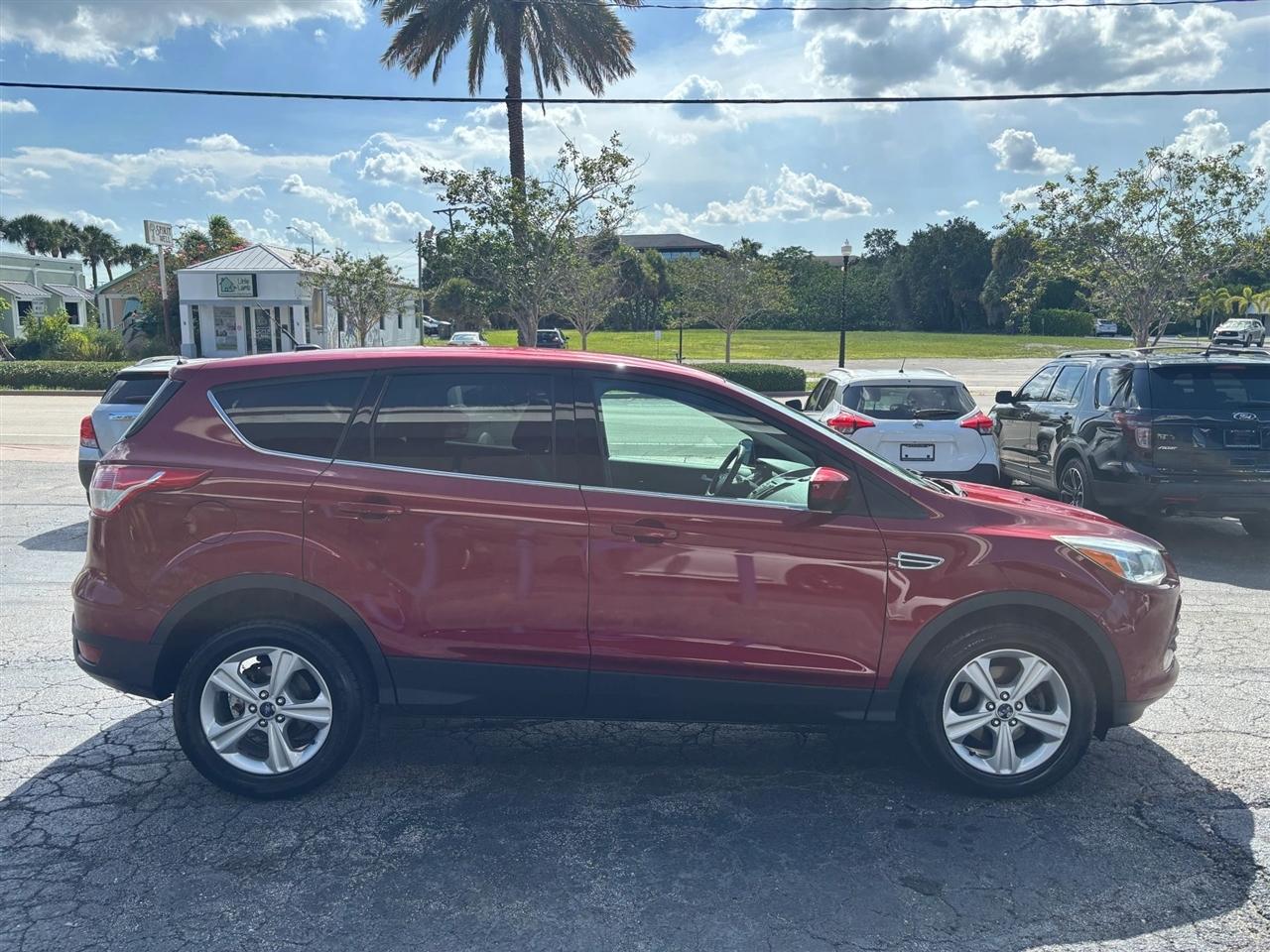 Ford Escape  2014