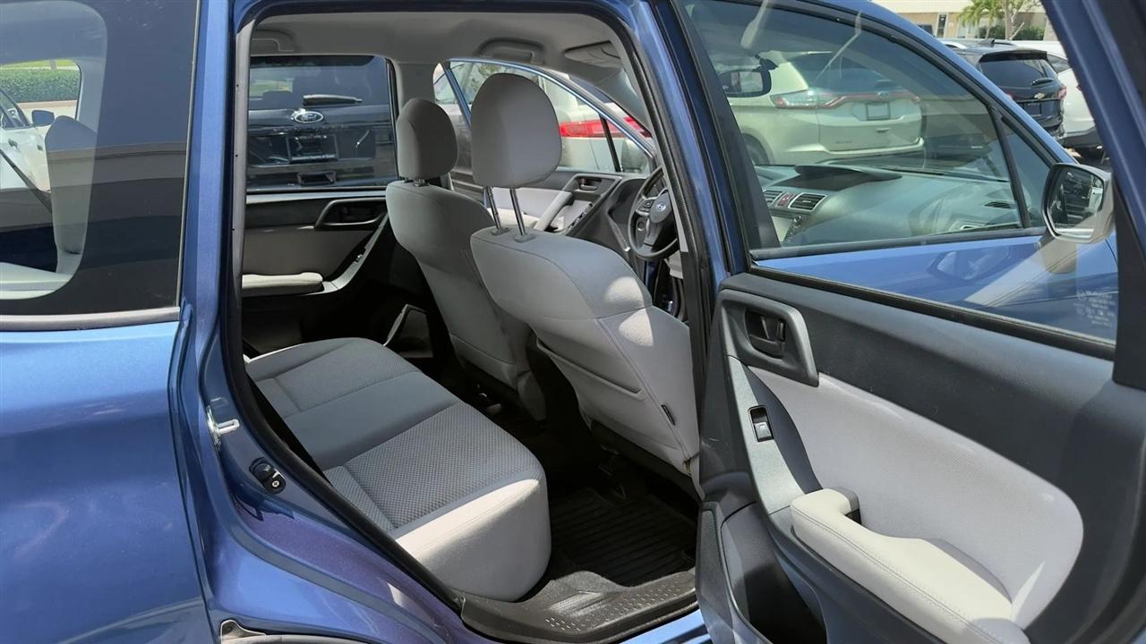 Subaru Forester 2.5i Premium PZEV CVT 2016