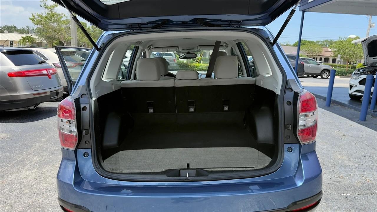 Subaru Forester 2.5i Premium PZEV CVT 2016