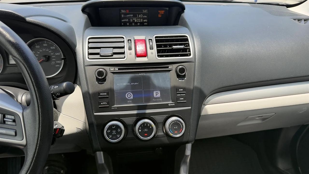 Subaru Forester 2.5i Premium PZEV CVT 2016