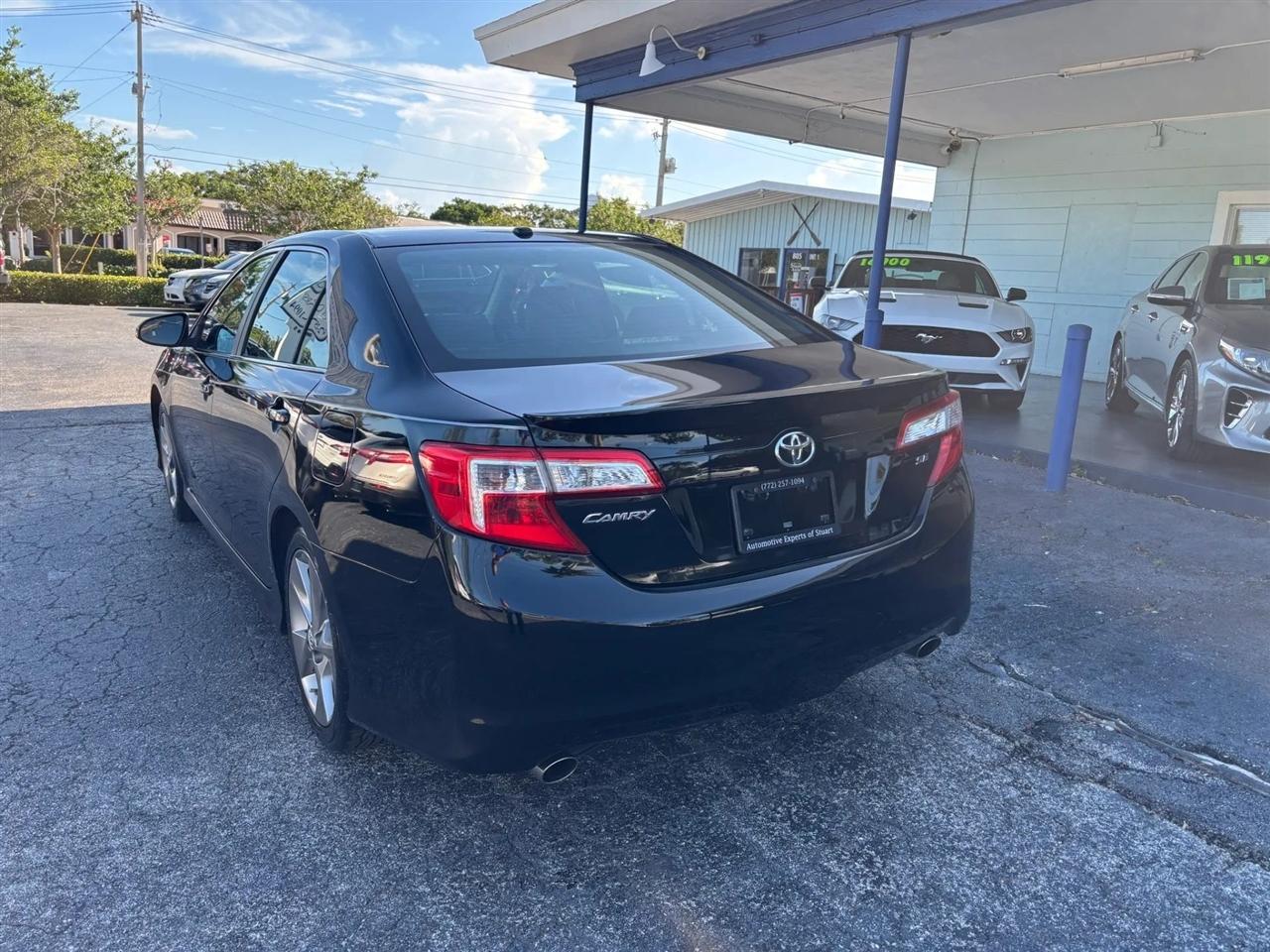 Toyota Camry  2014
