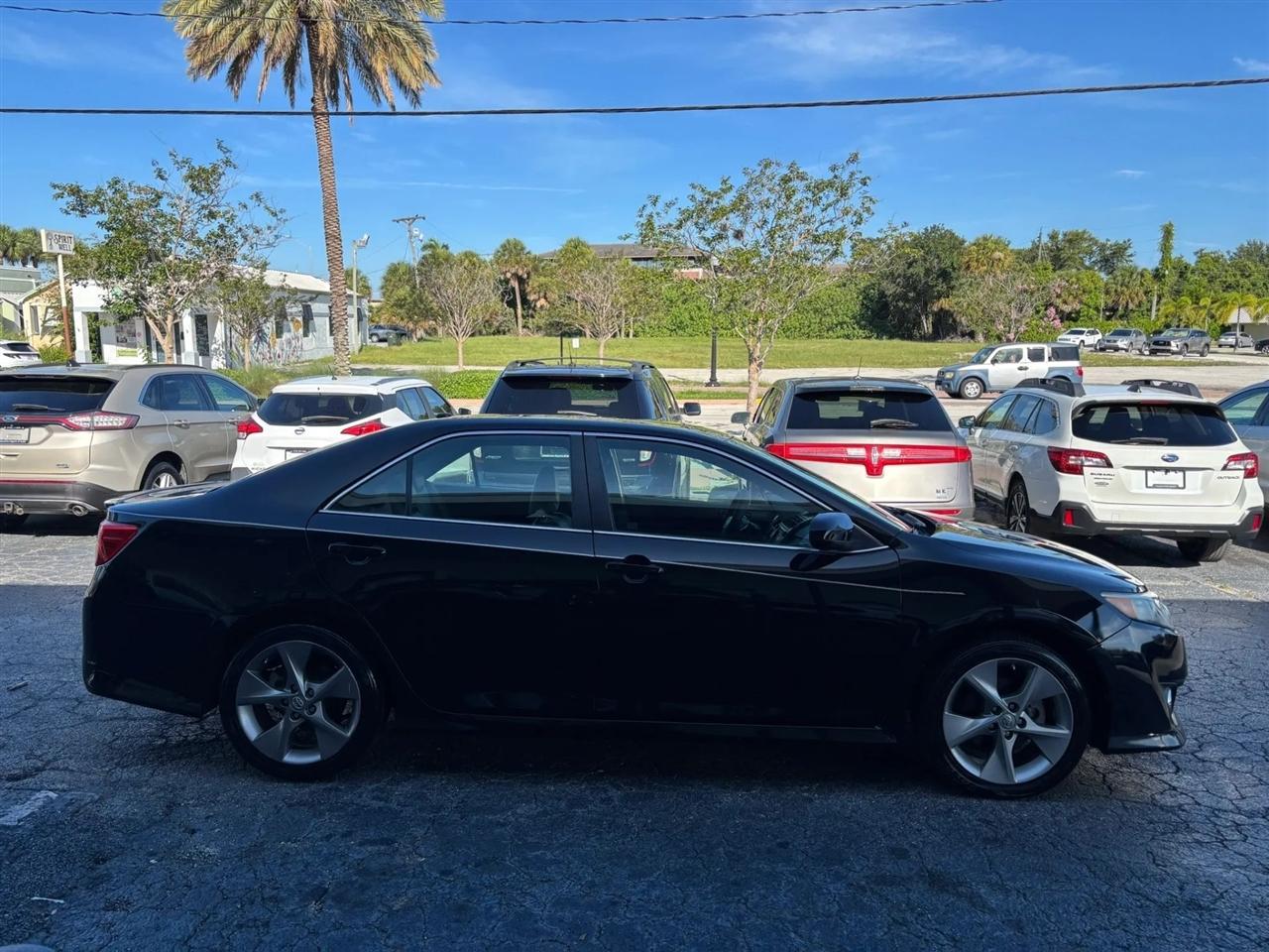 Toyota Camry  2014