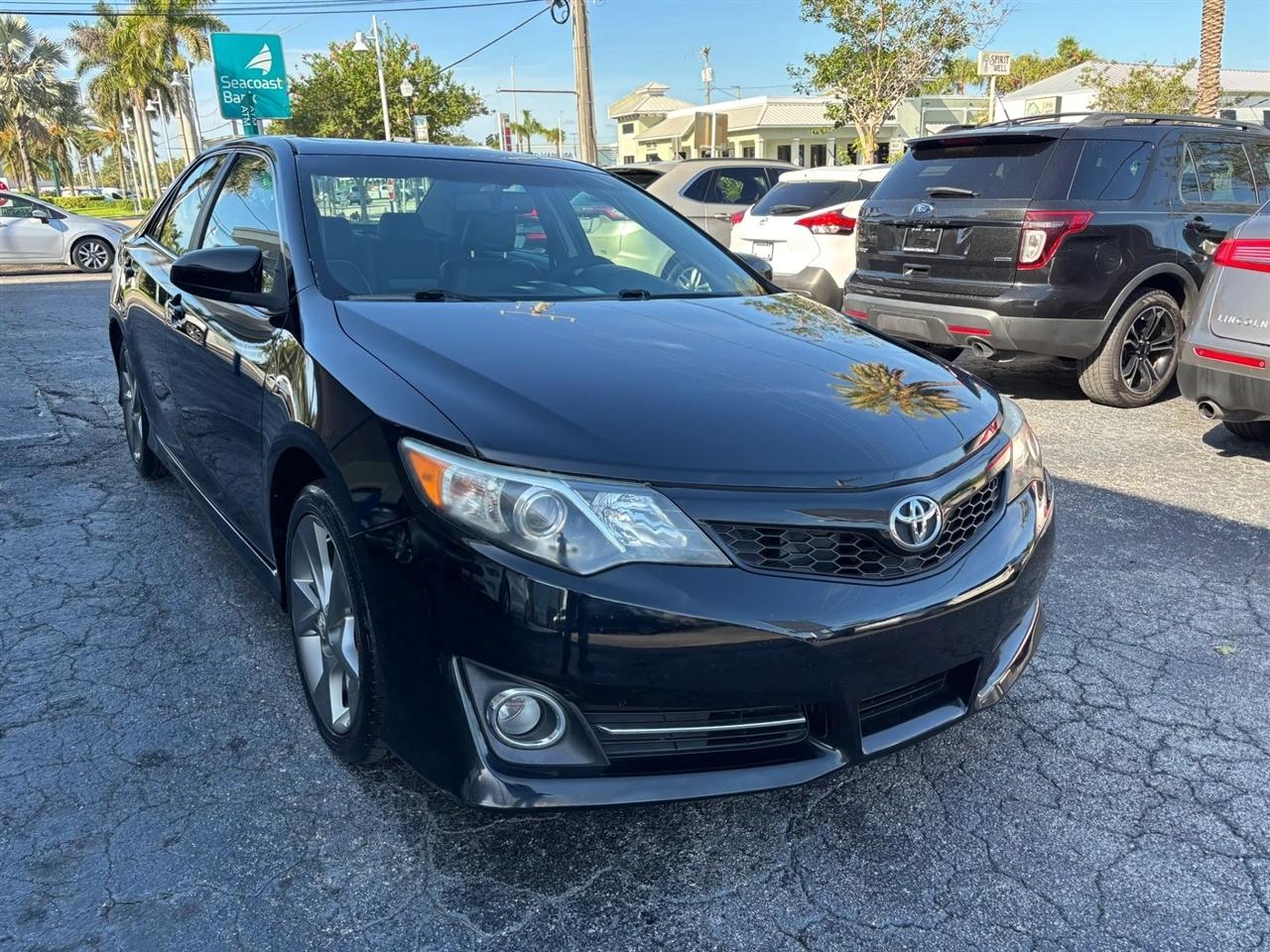 Toyota Camry  2014
