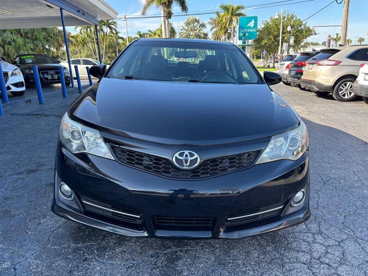 Toyota Camry  2014