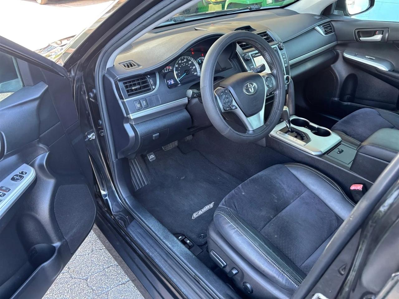 Toyota Camry  2014
