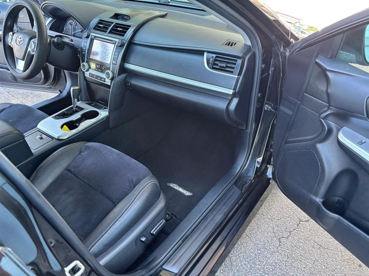 Toyota Camry  2014