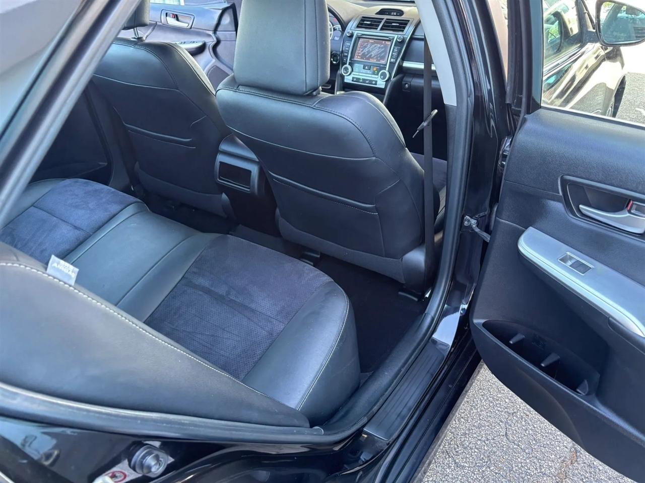 Toyota Camry  2014