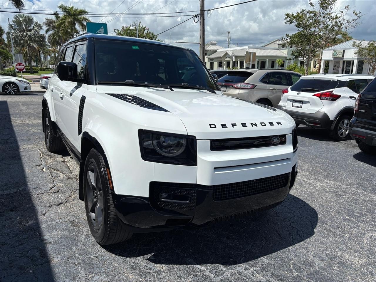 Land Rover Defender 110 X-Dynamic SE 2024