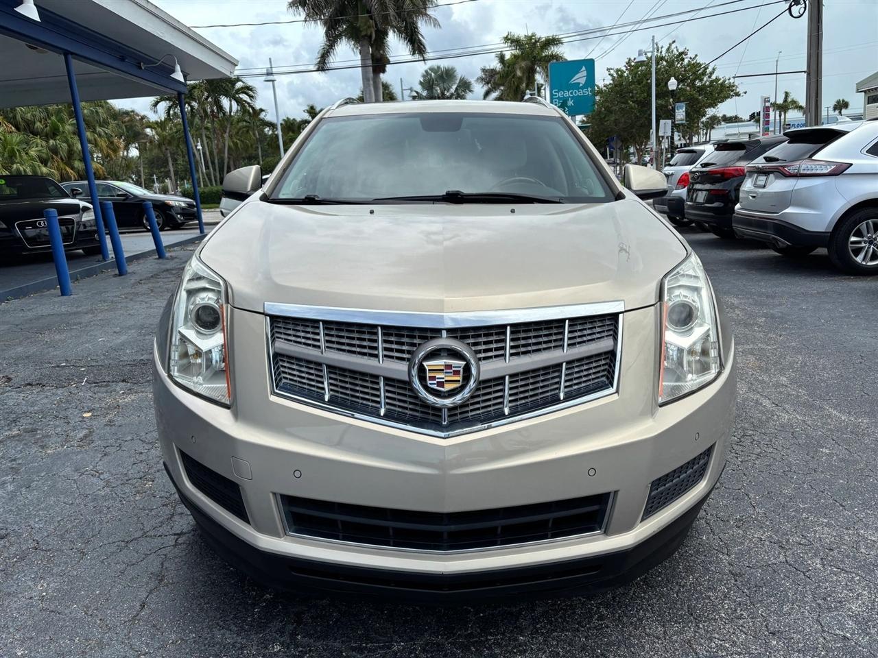 Cadillac SRX Luxury Collection 2011