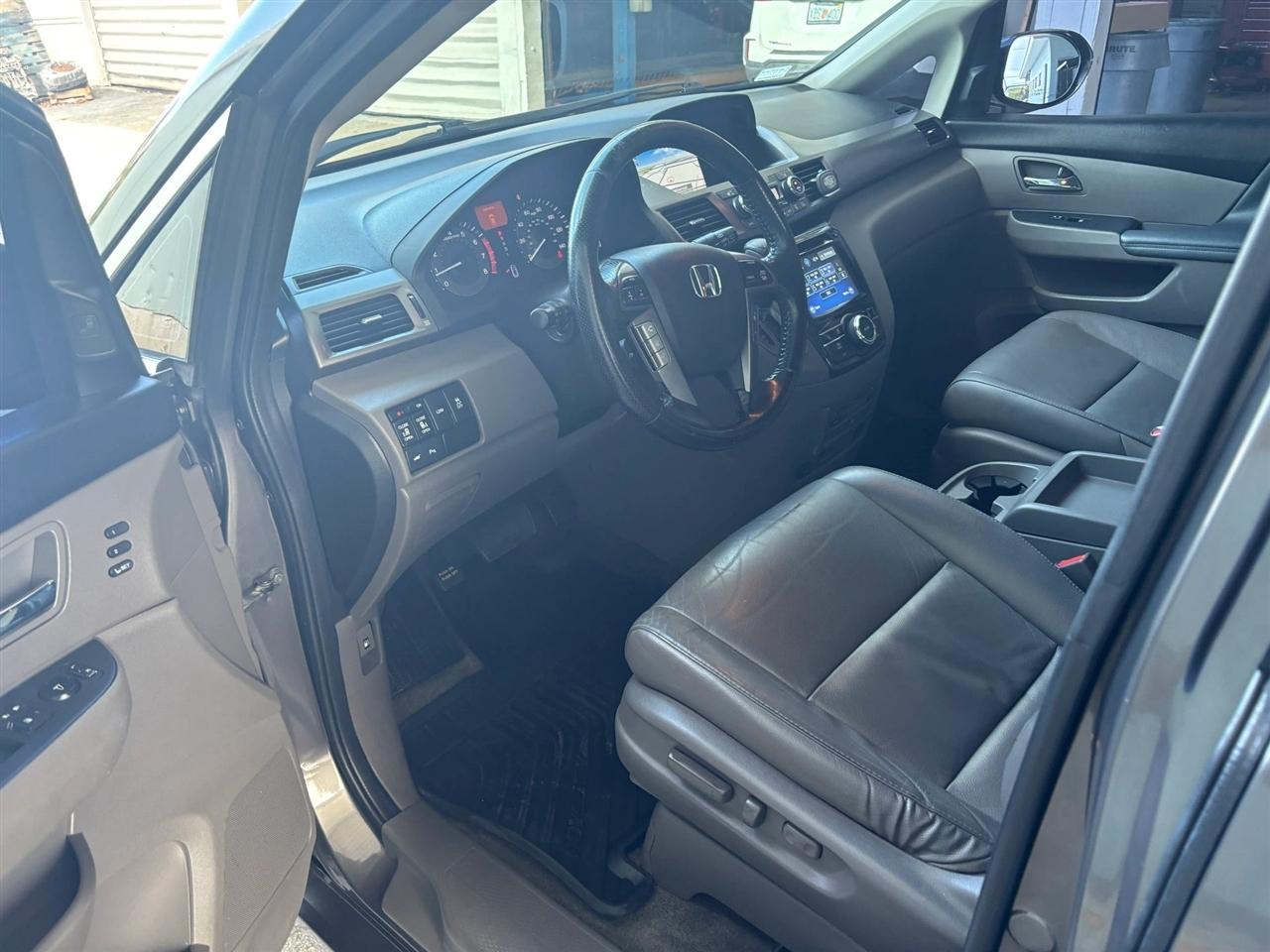 Honda Odyssey Touring 2015