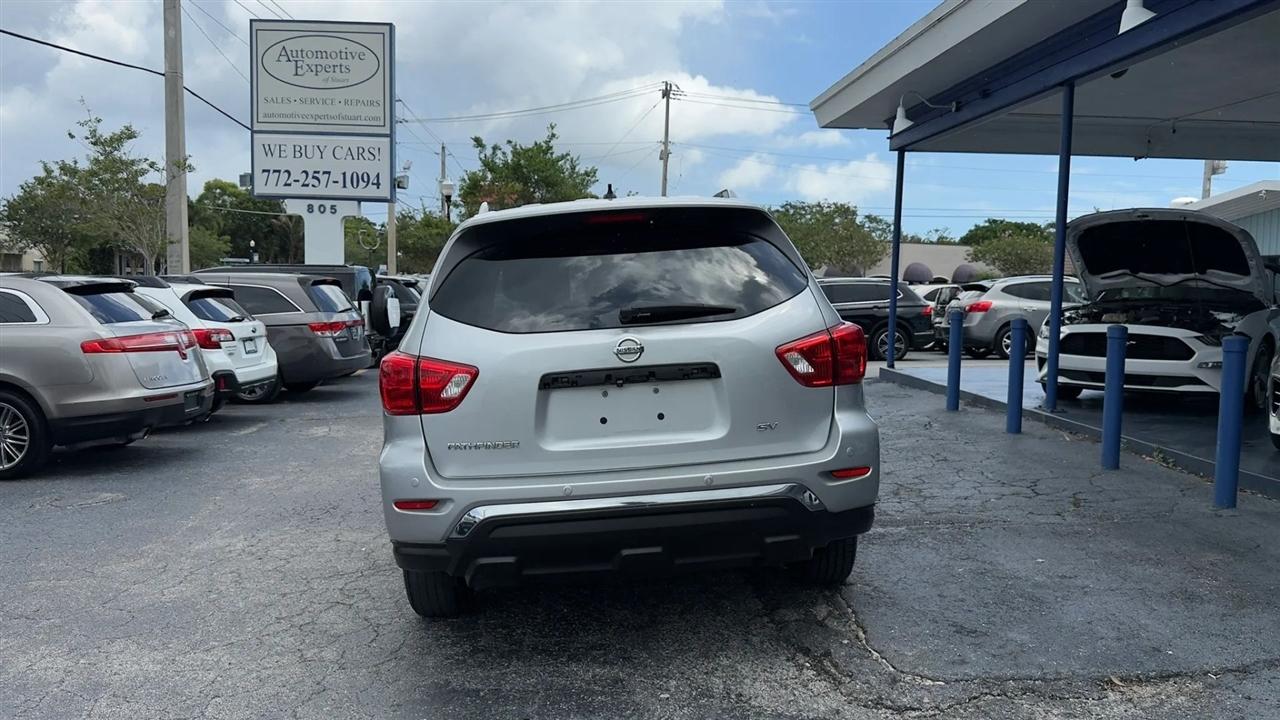 Nissan Pathfinder SV 2WD 2017