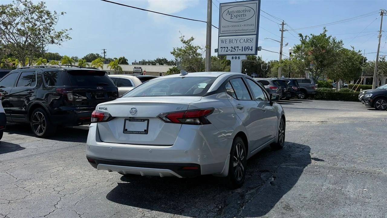 Nissan Versa SV 2021