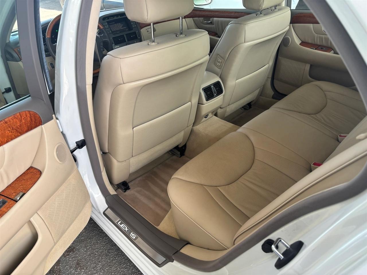 Lexus LS 430 Sedan 2004