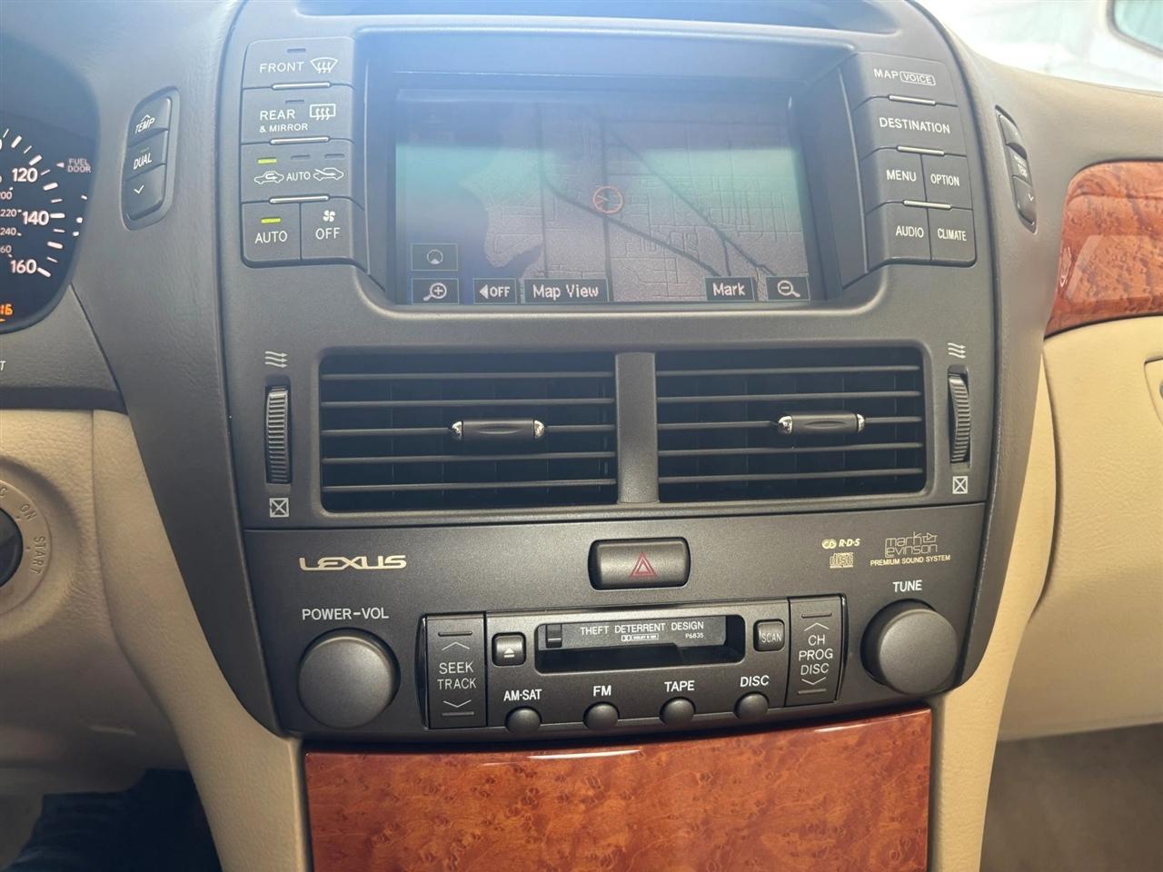 Lexus LS 430 Sedan 2004