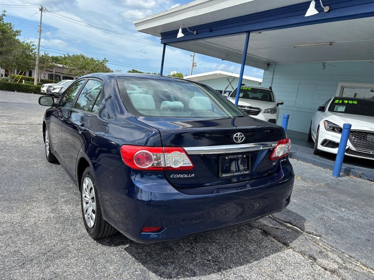 Toyota Corolla LE 4-Speed AT 2013