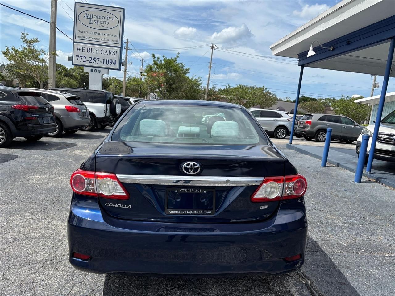 Toyota Corolla LE 4-Speed AT 2013