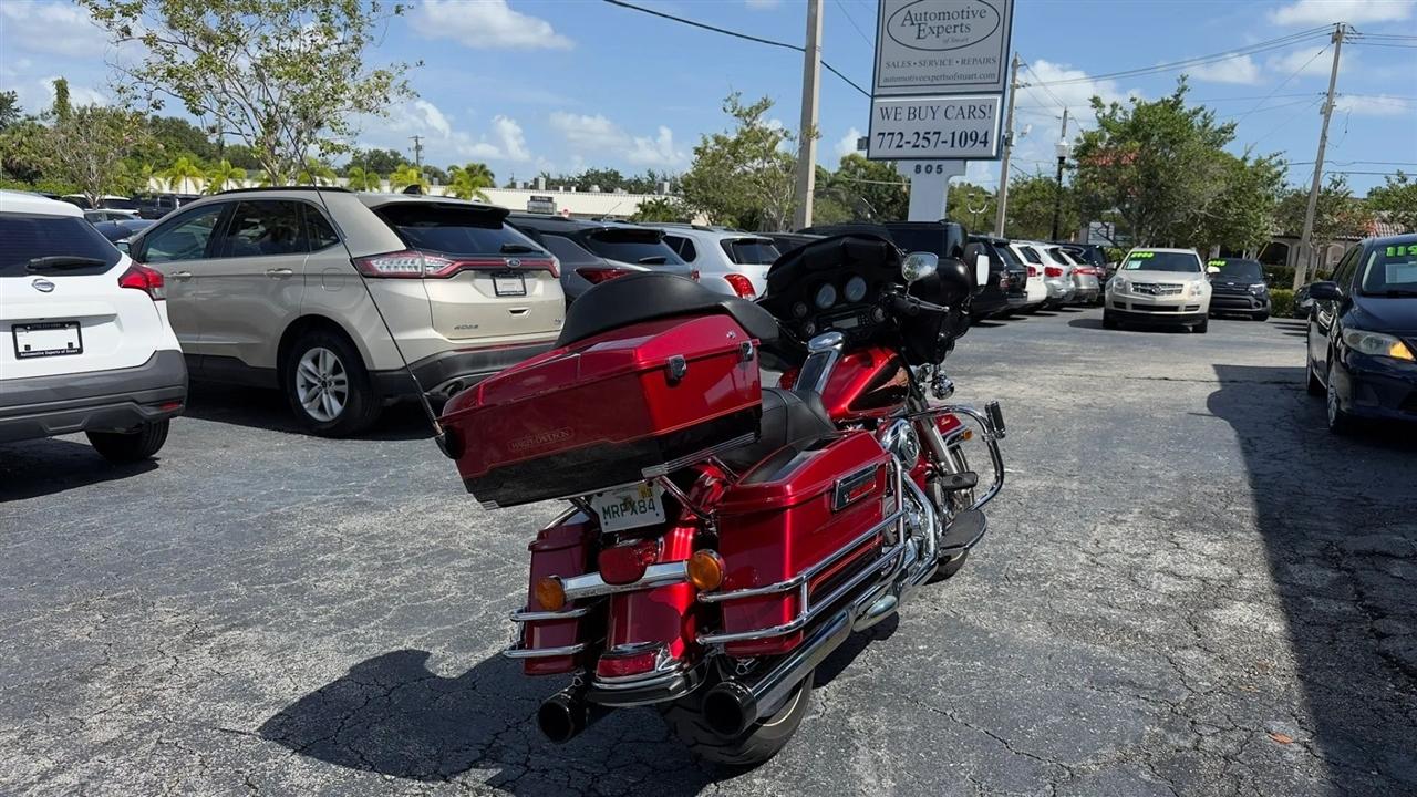 Harley-Davidson FLHTC103  2013
