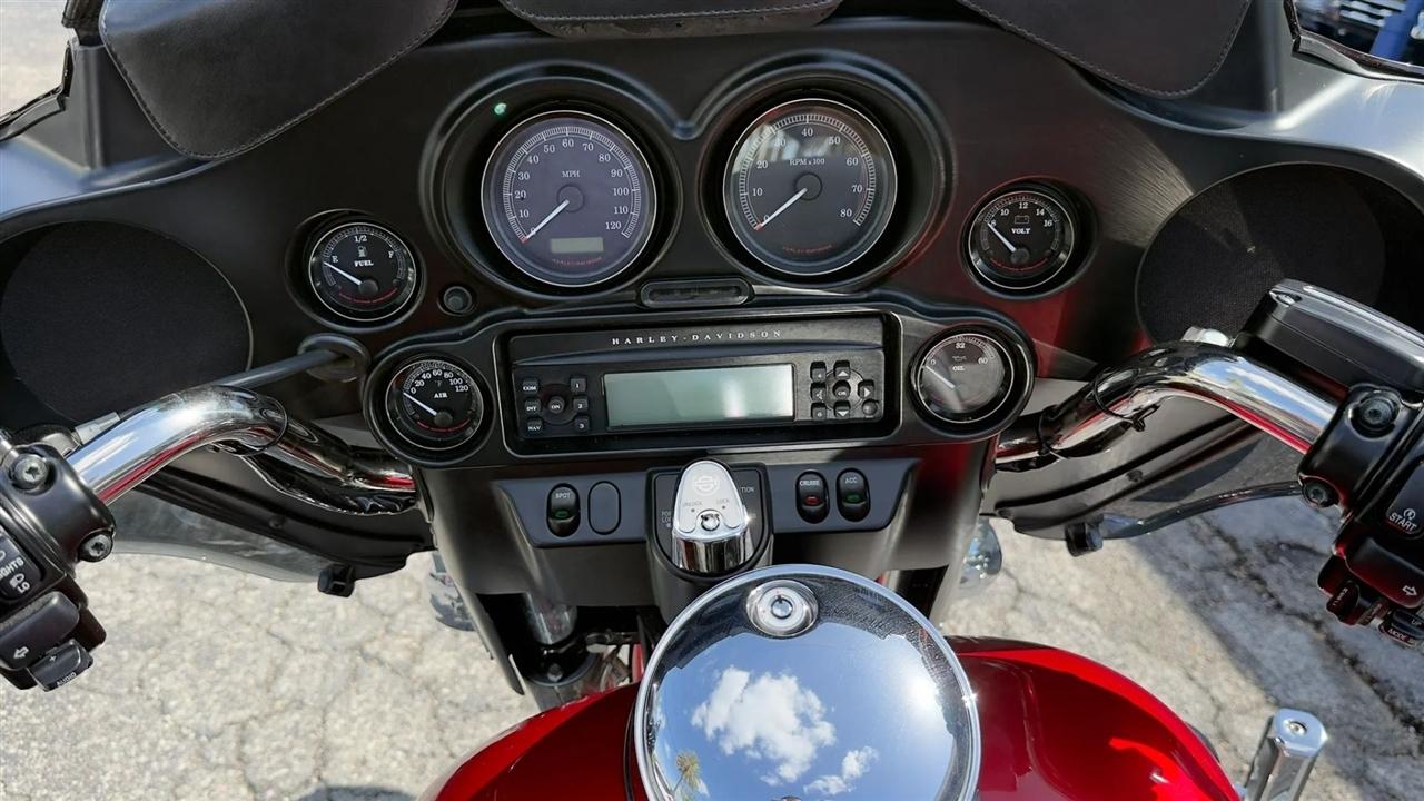 Harley-Davidson FLHTC103  2013