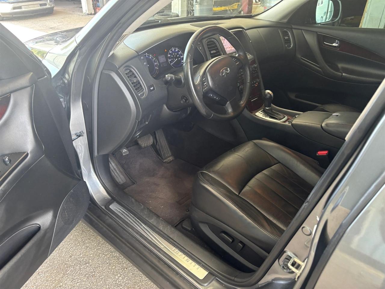 Infiniti QX50 Base AWD 2017