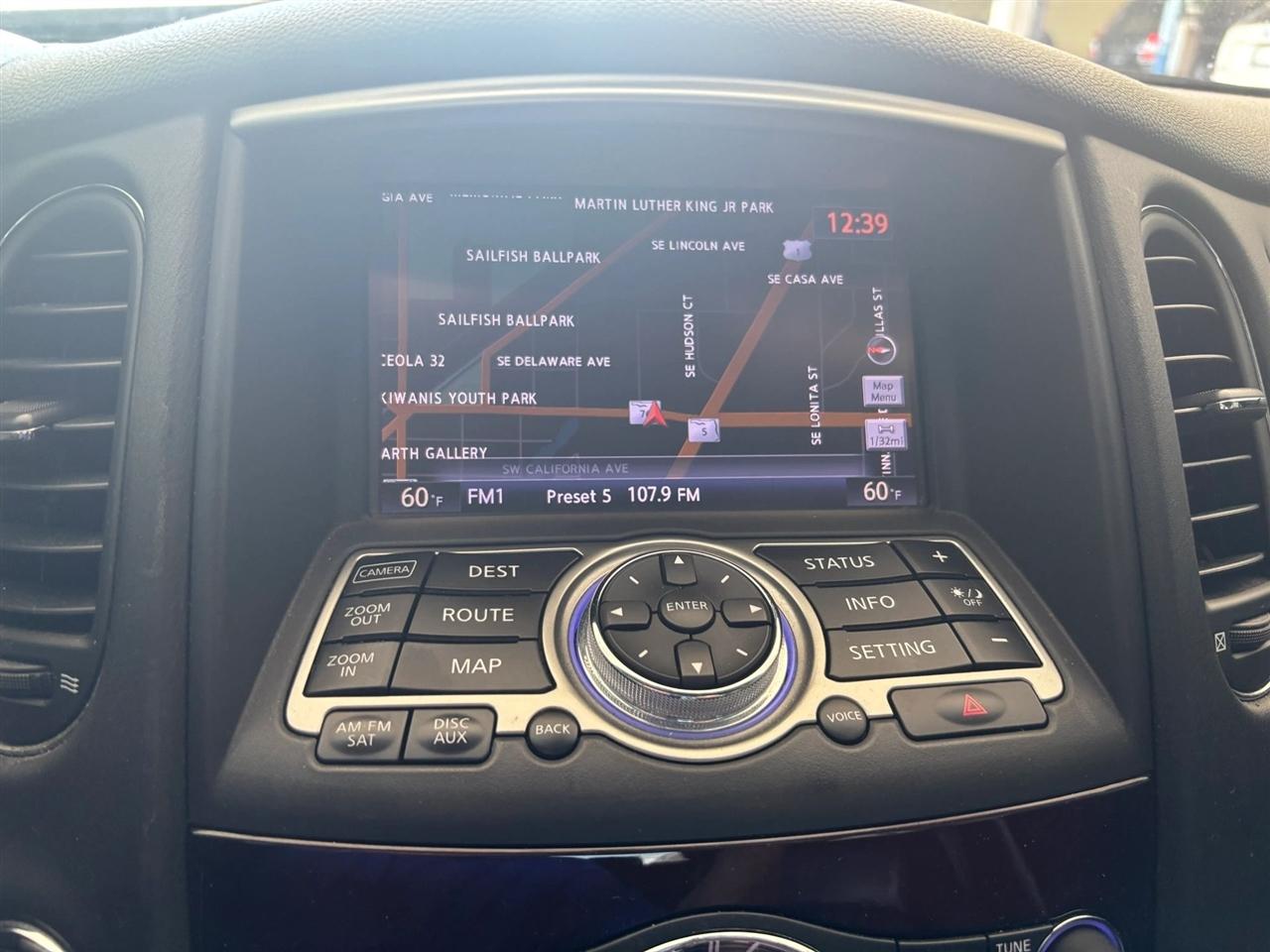 Infiniti QX50 Base AWD 2017