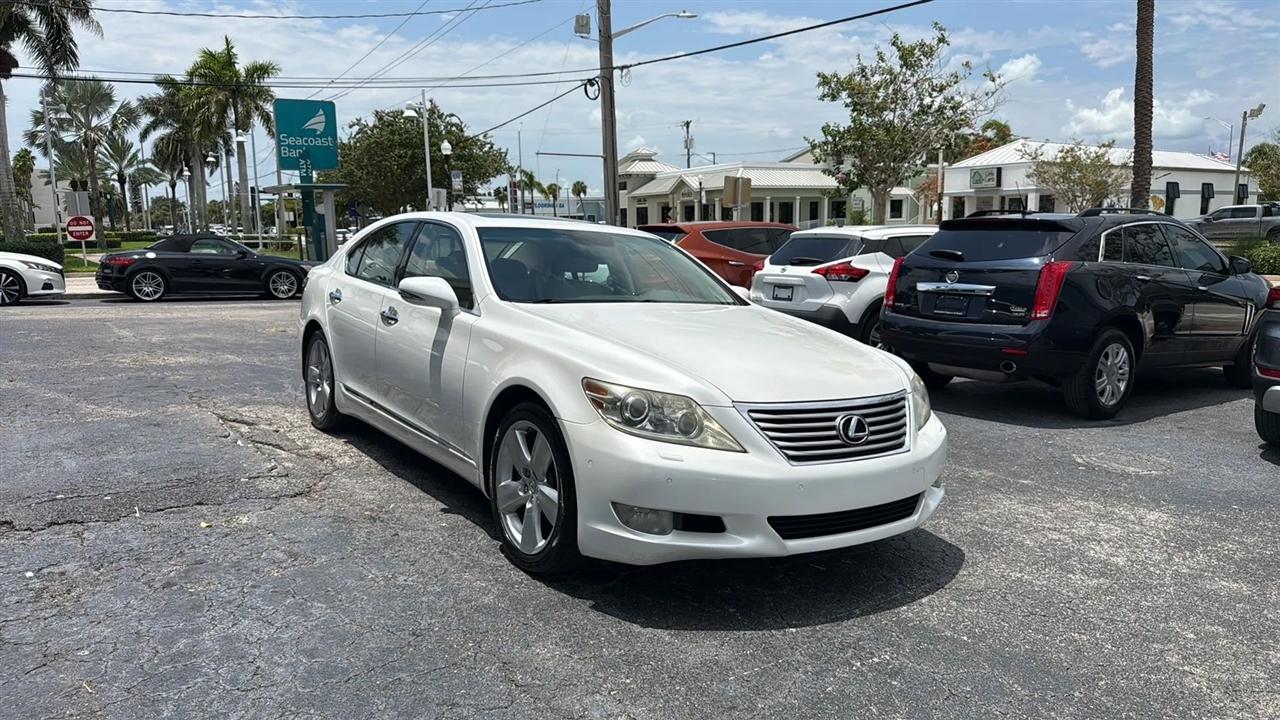 Lexus LS 460 Luxury Sedan 2011