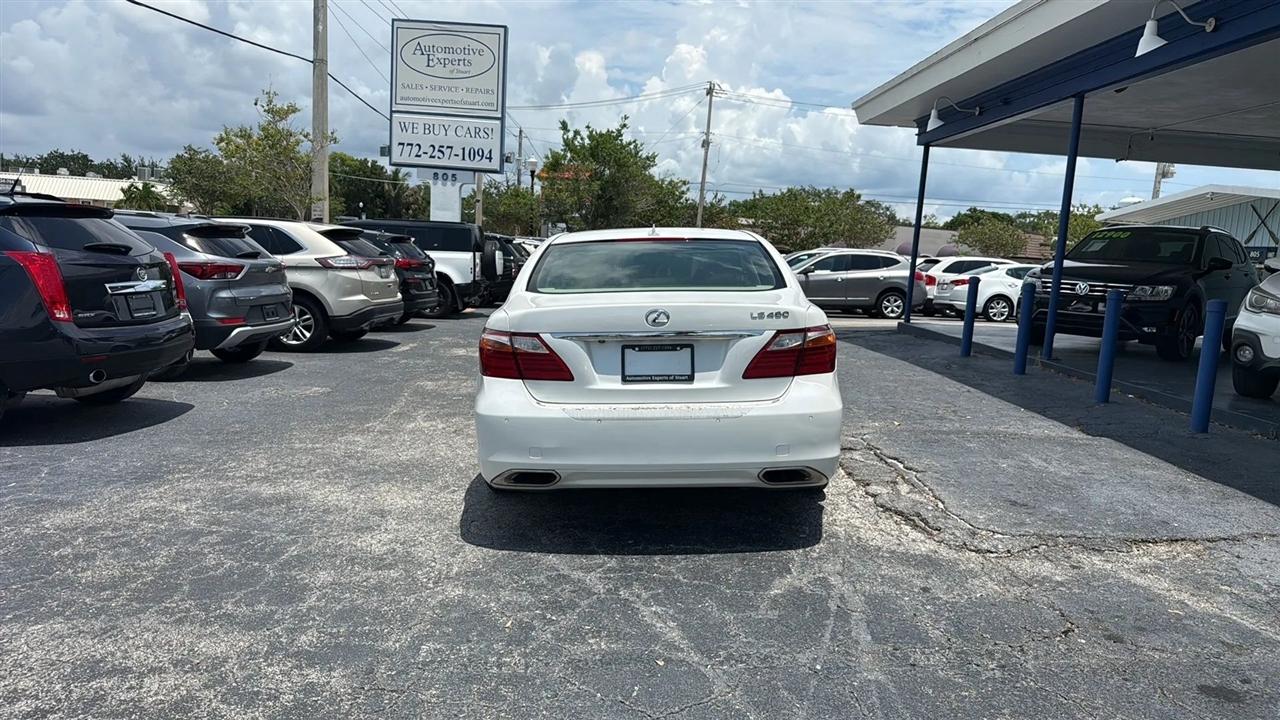 Lexus LS 460 Luxury Sedan 2011
