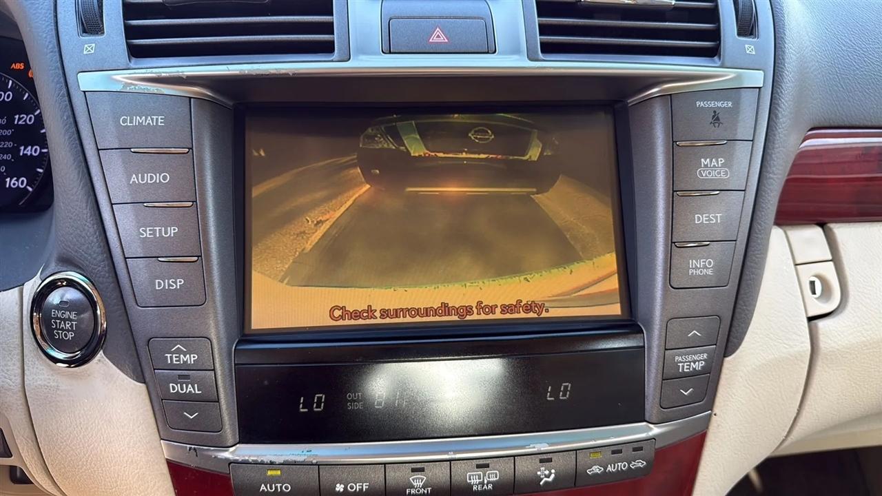 Lexus LS 460 Luxury Sedan 2011