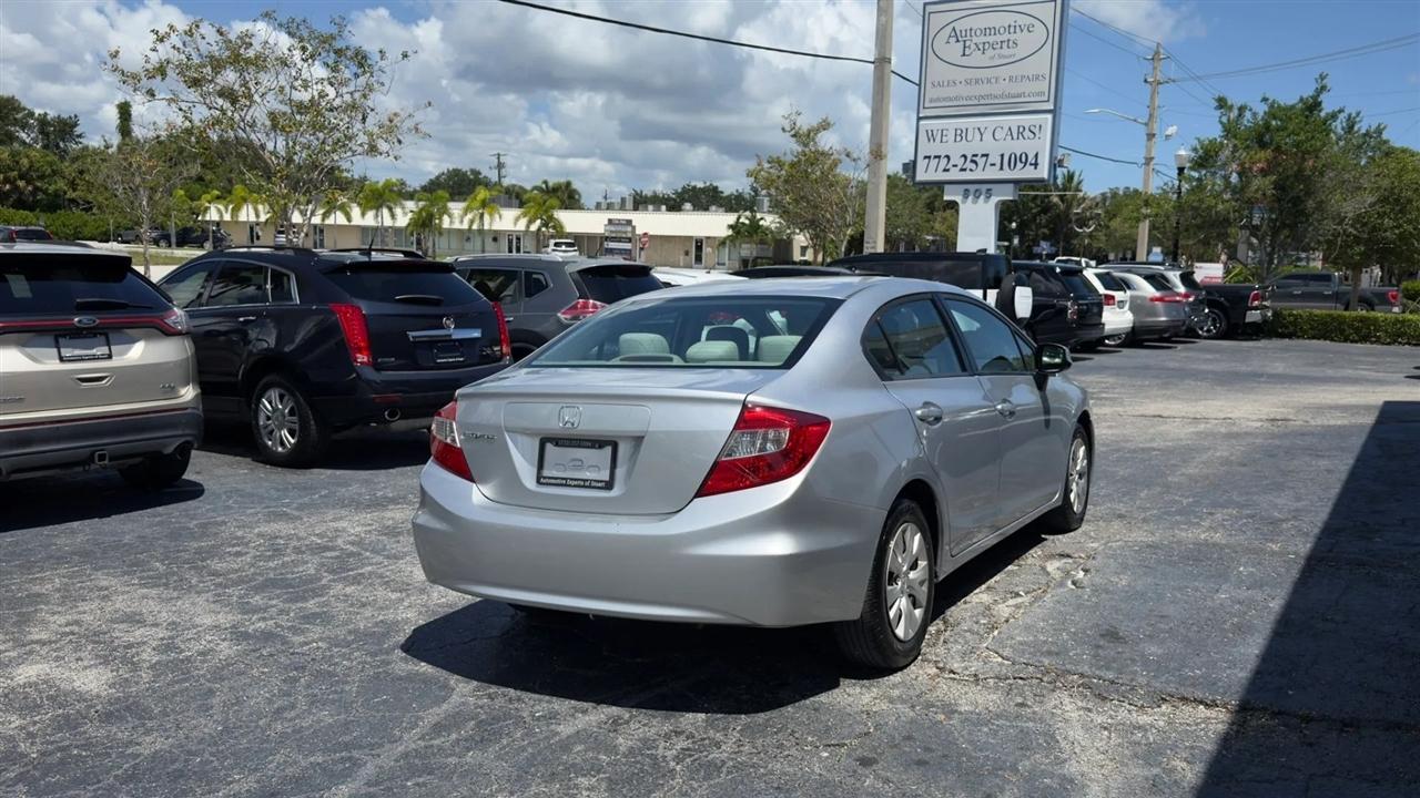 Honda Civic LX Sedan 5-Speed AT 2012