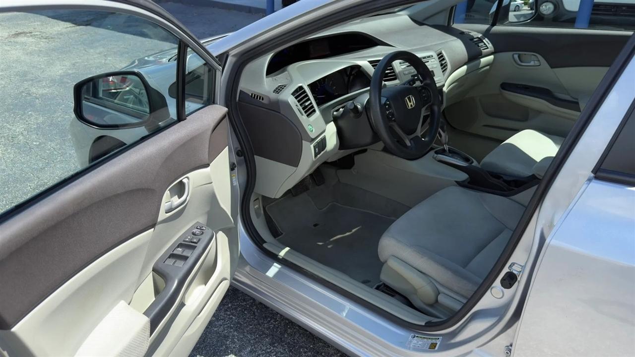 Honda Civic LX Sedan 5-Speed AT 2012