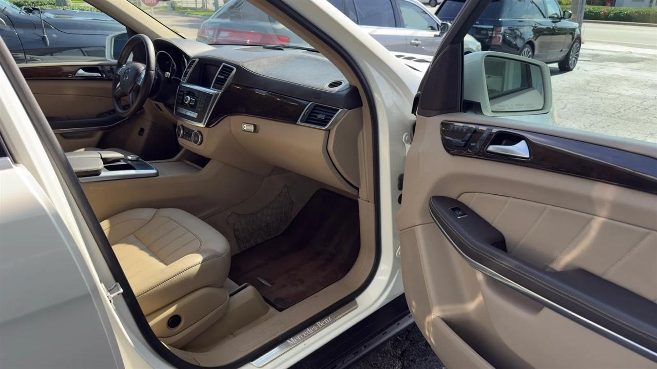 Mercedes-Benz GLK-Class GLK350 2012