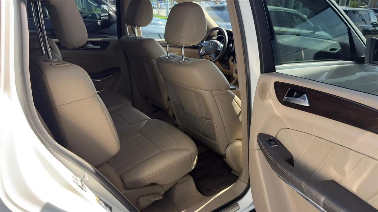 Mercedes-Benz GLK-Class GLK350 2012