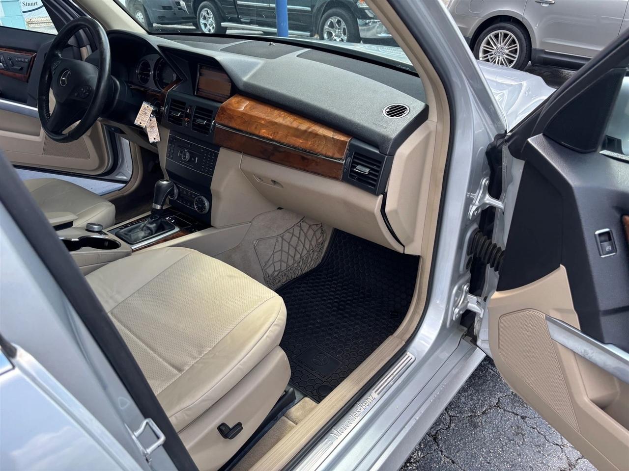 Mercedes-Benz GLK-Class GLK350 2012