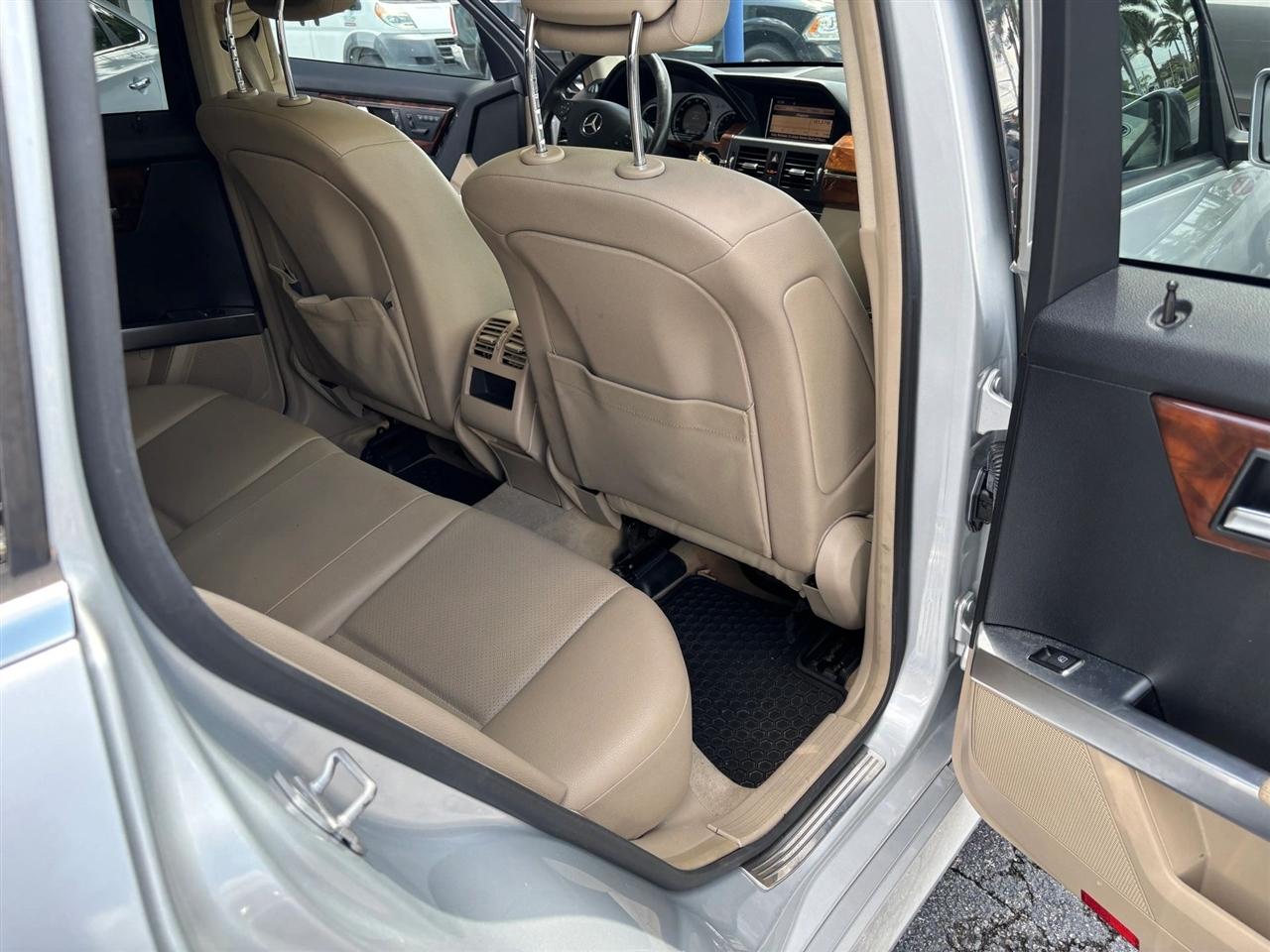 Mercedes-Benz GLK-Class GLK350 2012
