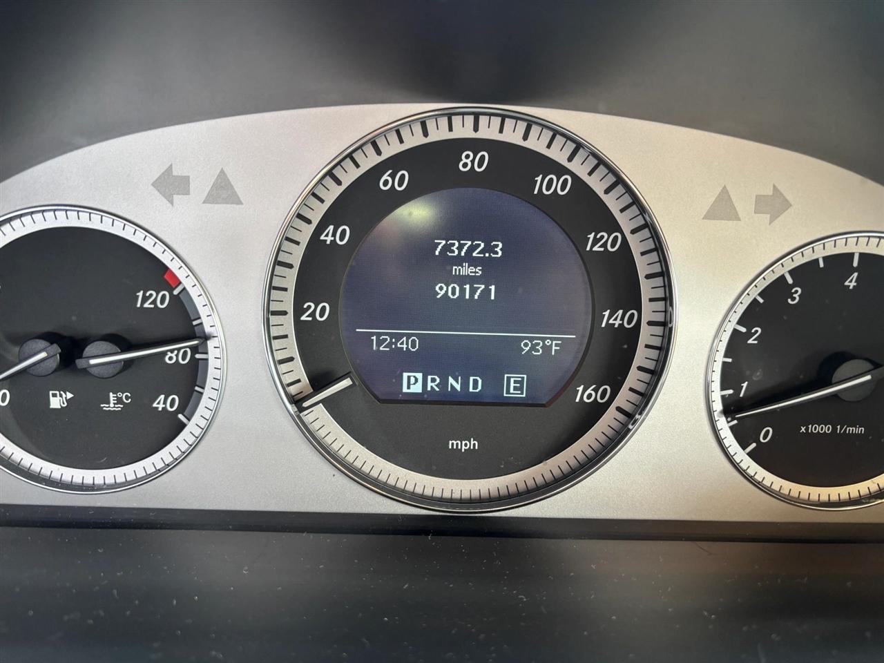 Mercedes-Benz GLK-Class GLK350 2012
