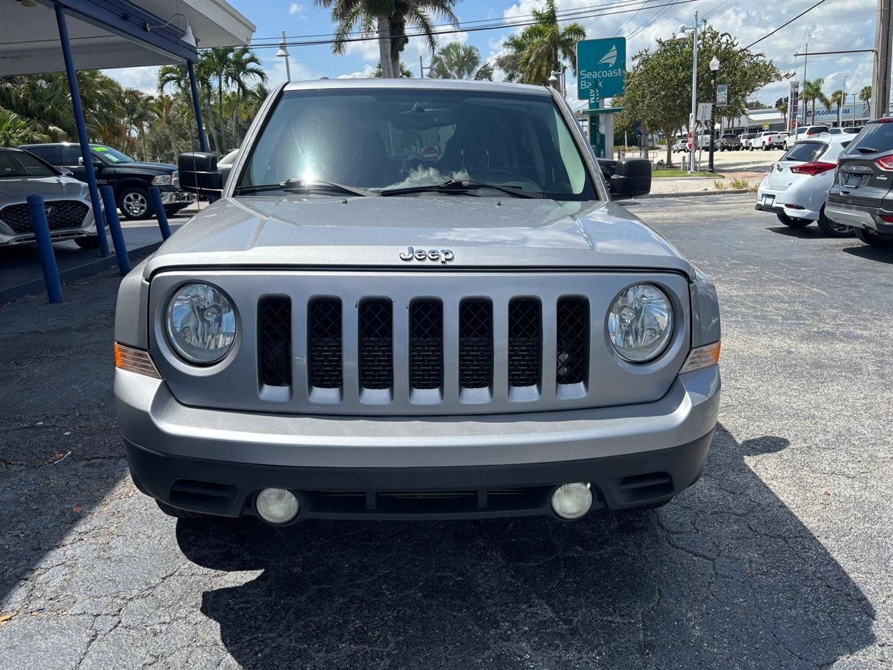 Jeep Patriot Latitude 2WD 2015