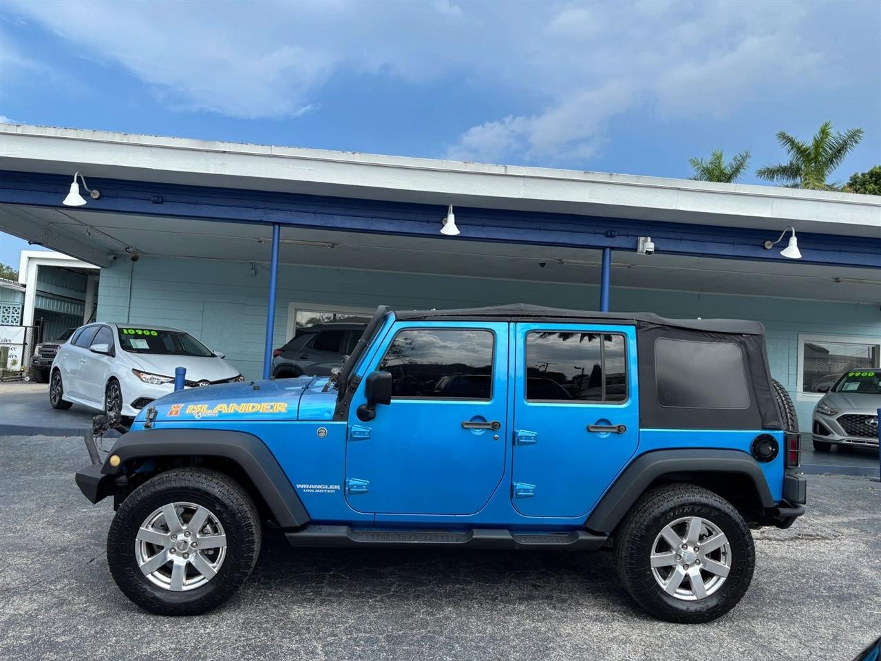 Jeep Wrangler Unlimited Sport 4WD 2010