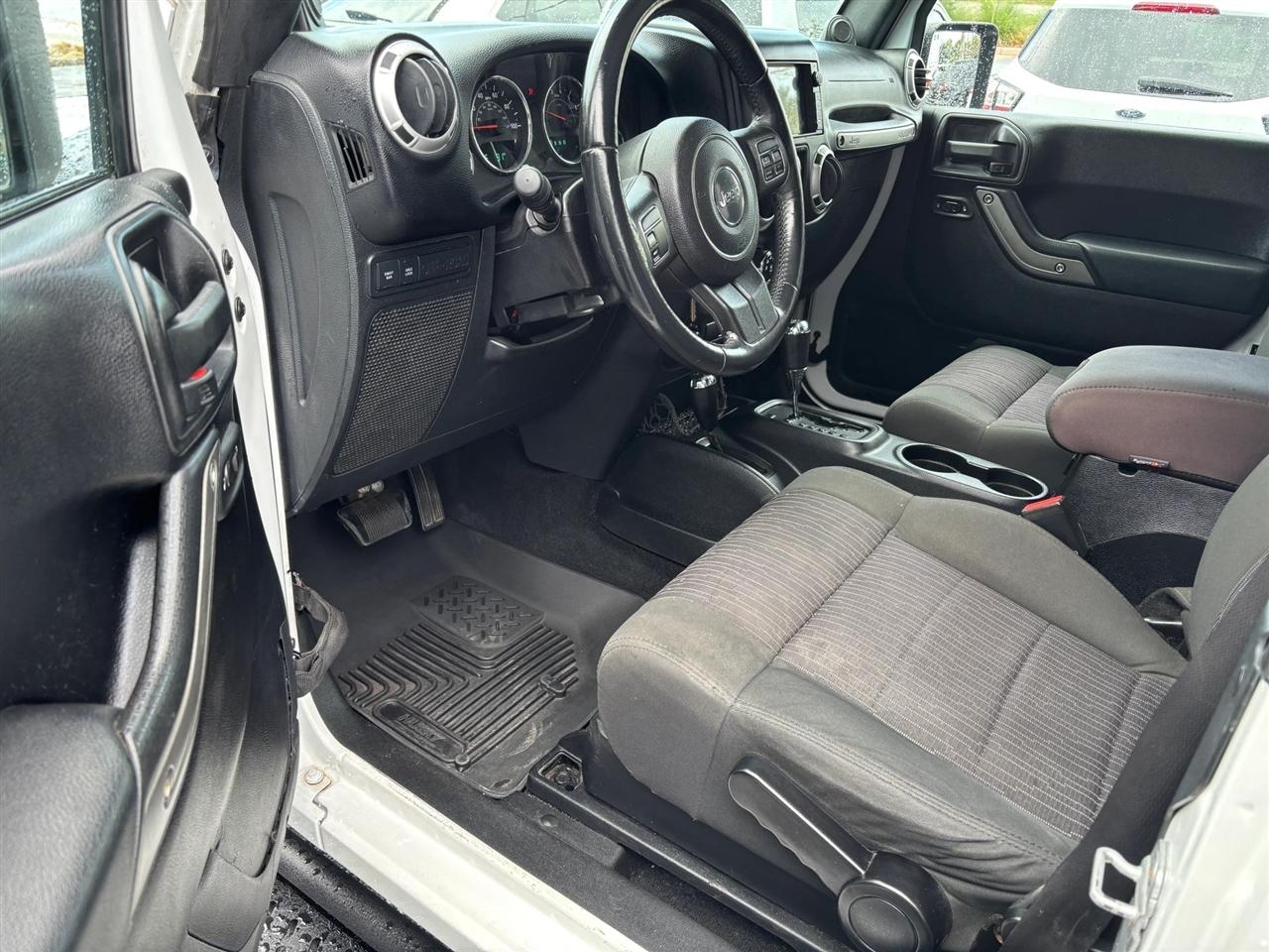 Jeep Wrangler Rubicon 4WD 2011