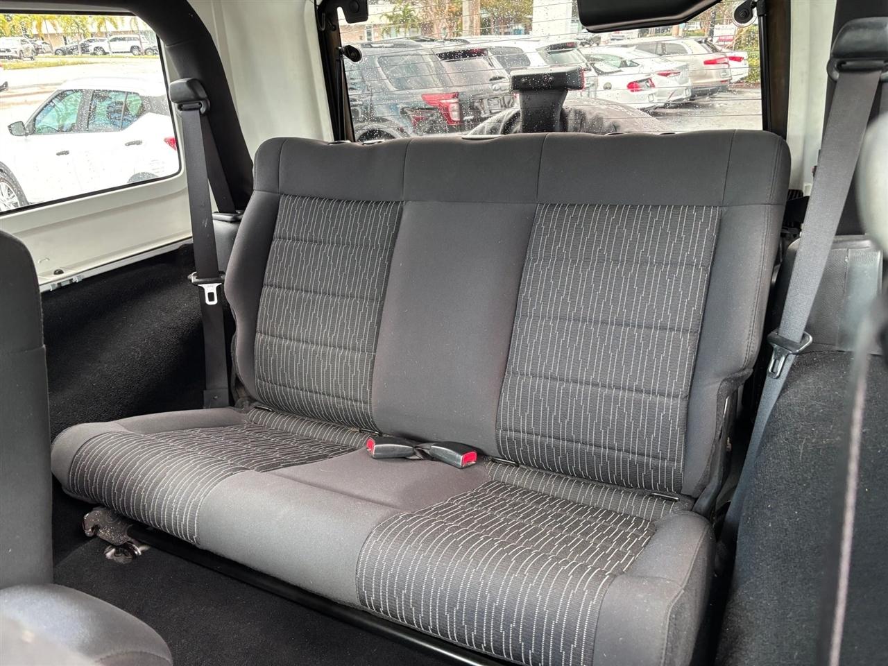 Jeep Wrangler Rubicon 4WD 2011