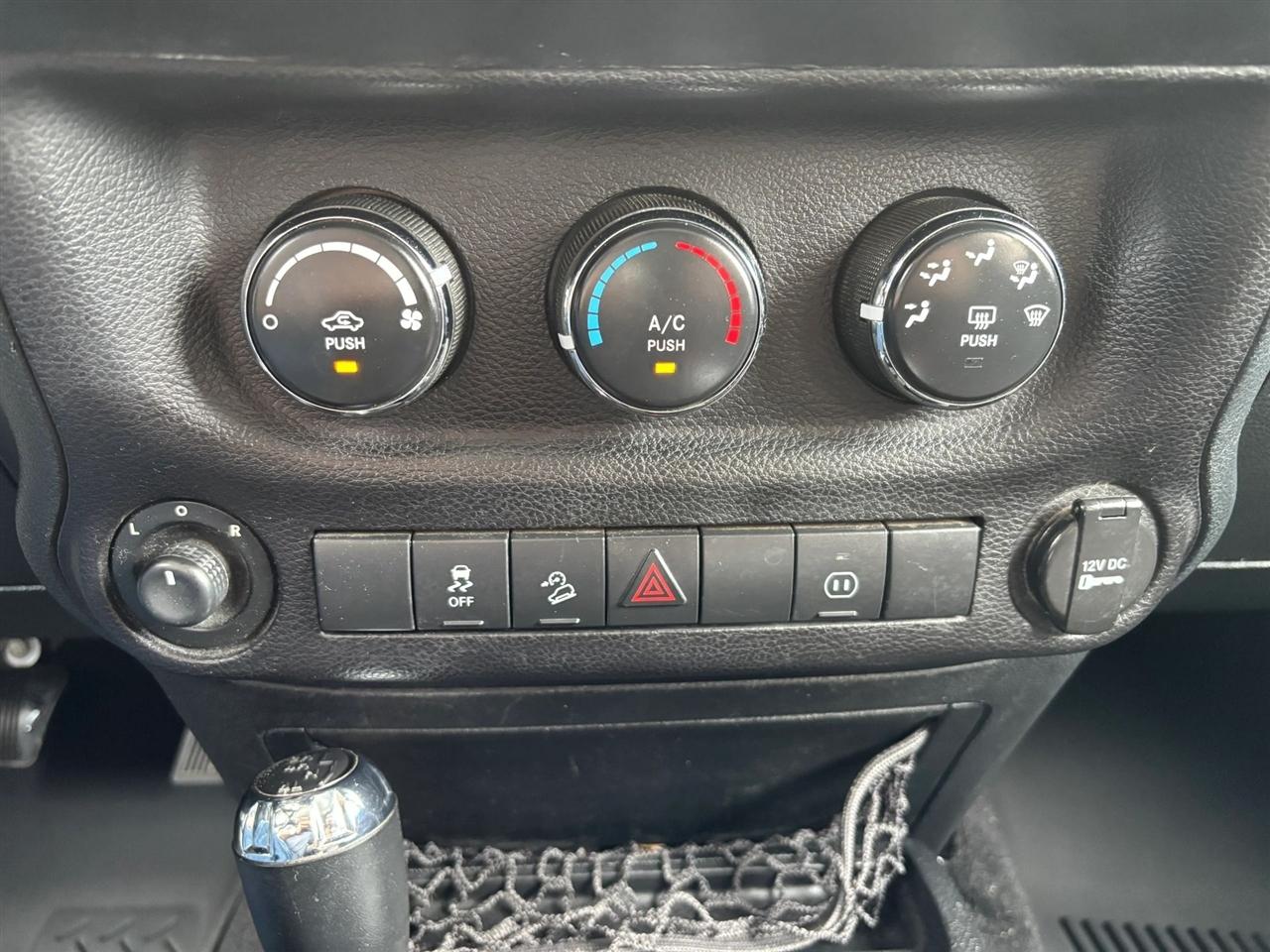 Jeep Wrangler Rubicon 4WD 2011