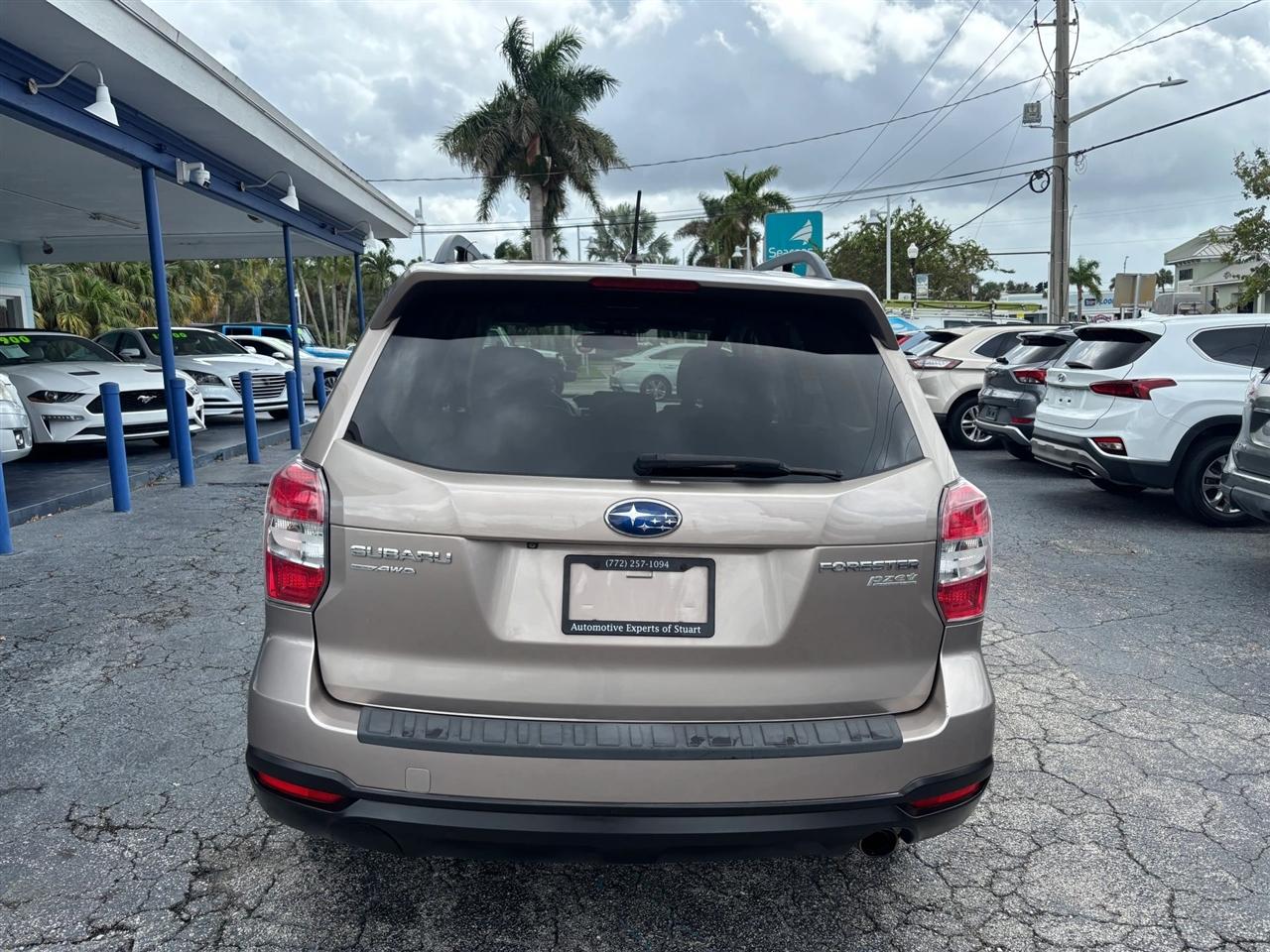 Subaru Forester 2.5i Limited 2015
