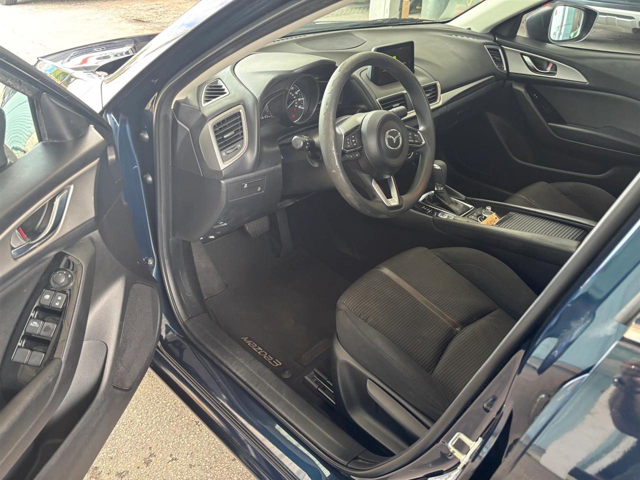 Mazda MAZDA3 i Sport AT 4-Door 2018