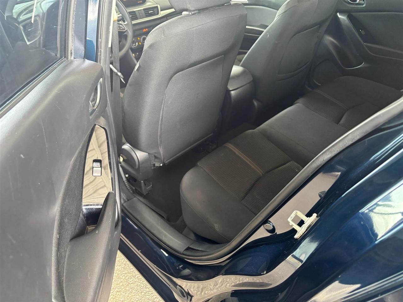 Mazda MAZDA3 i Sport AT 4-Door 2018