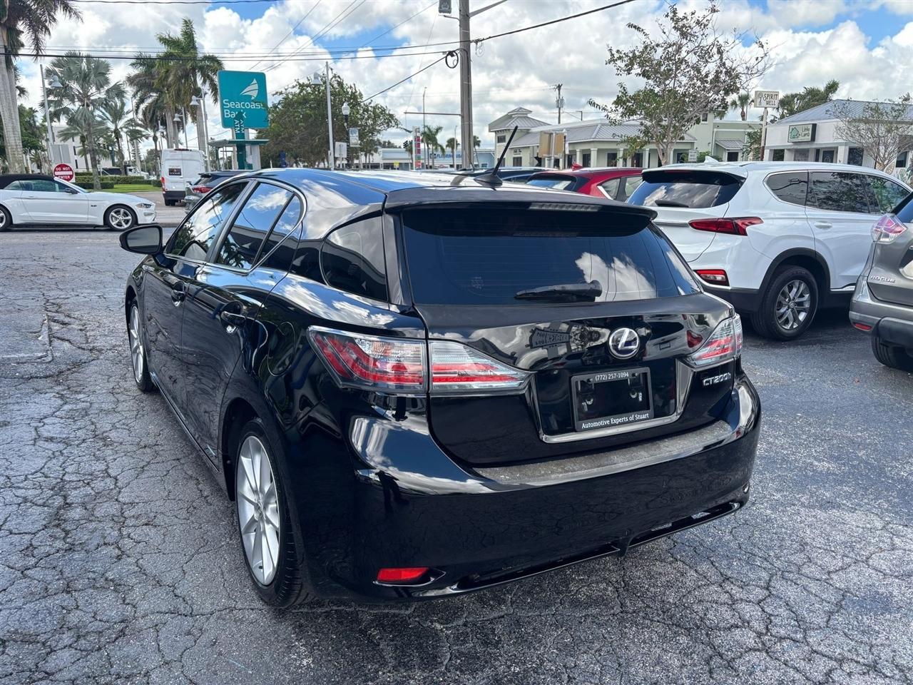 Lexus CT 200h Base 2013