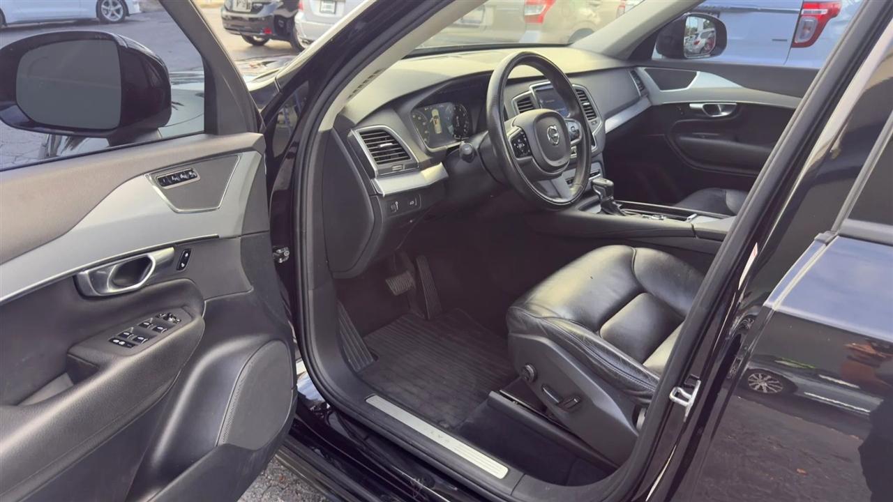 Volvo XC90 T5 Momentum 2018